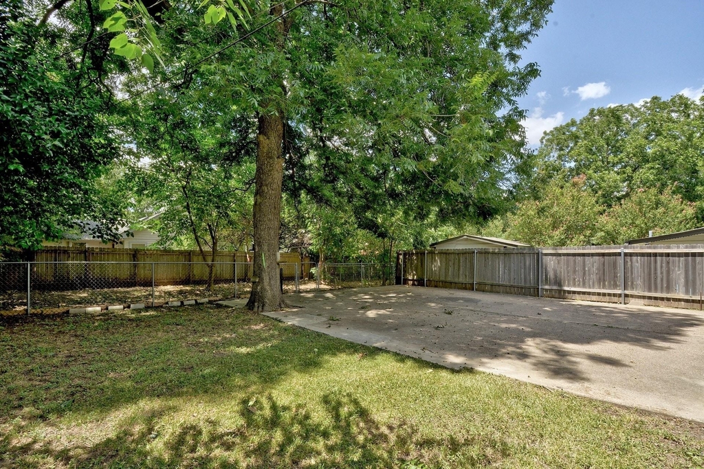 129 Coleman St - Photo 17