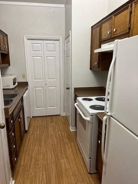 1201 Hazelton St - Photo 3