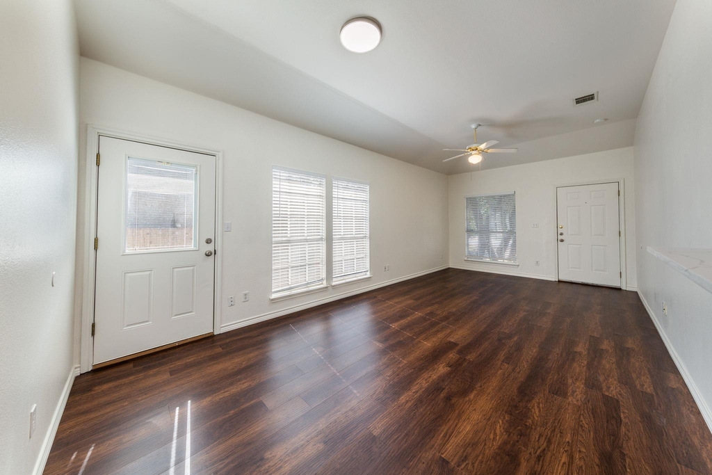 8708 Weiser Dr - Photo 7