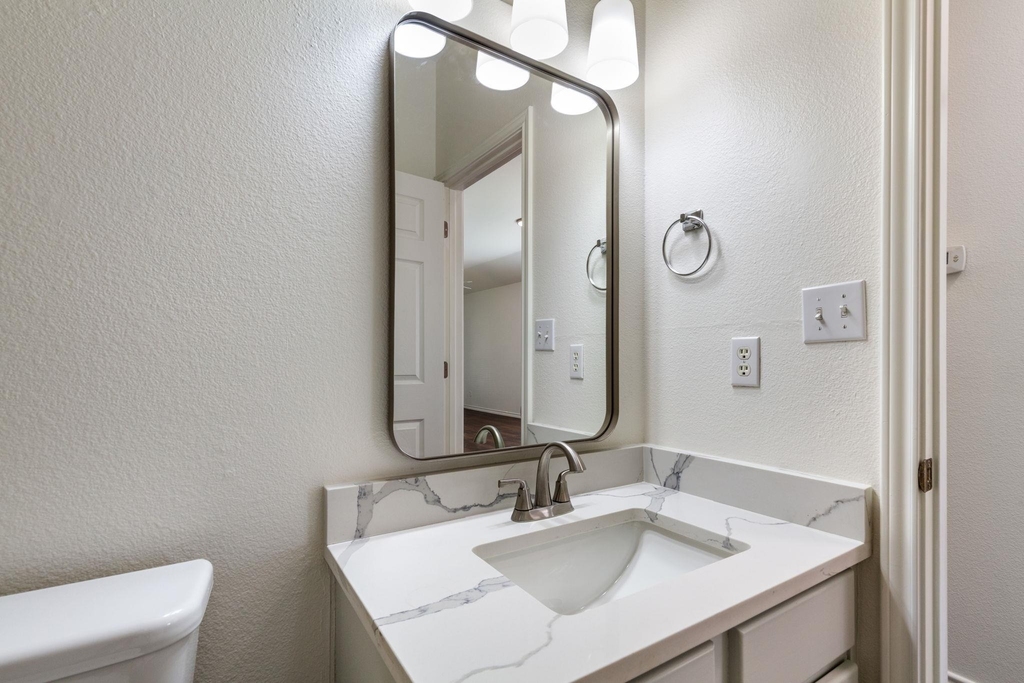 8708 Weiser Dr - Photo 22