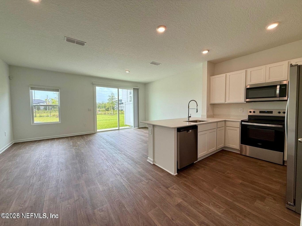 1469 Jeremiah Street - Photo 3