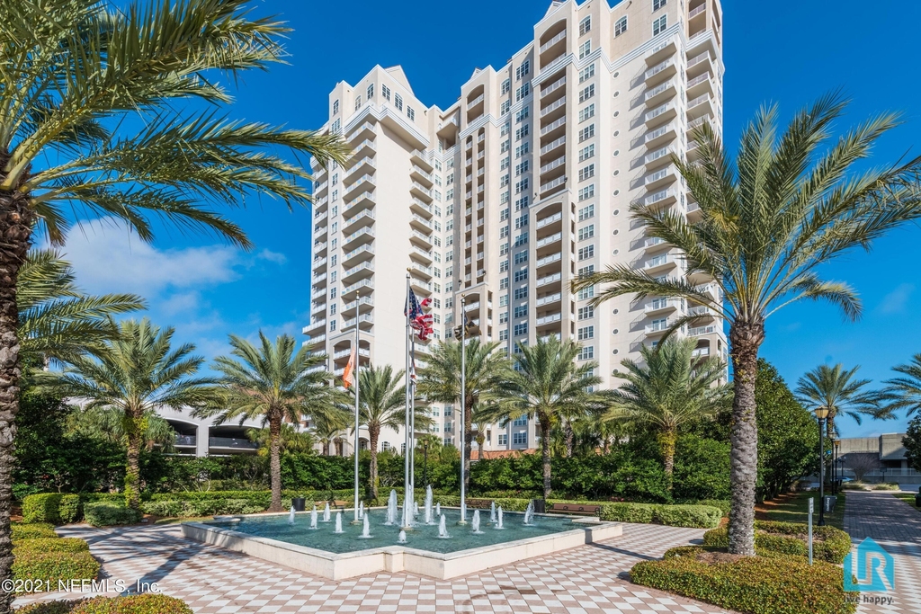 400 E Bay Street - Photo 38