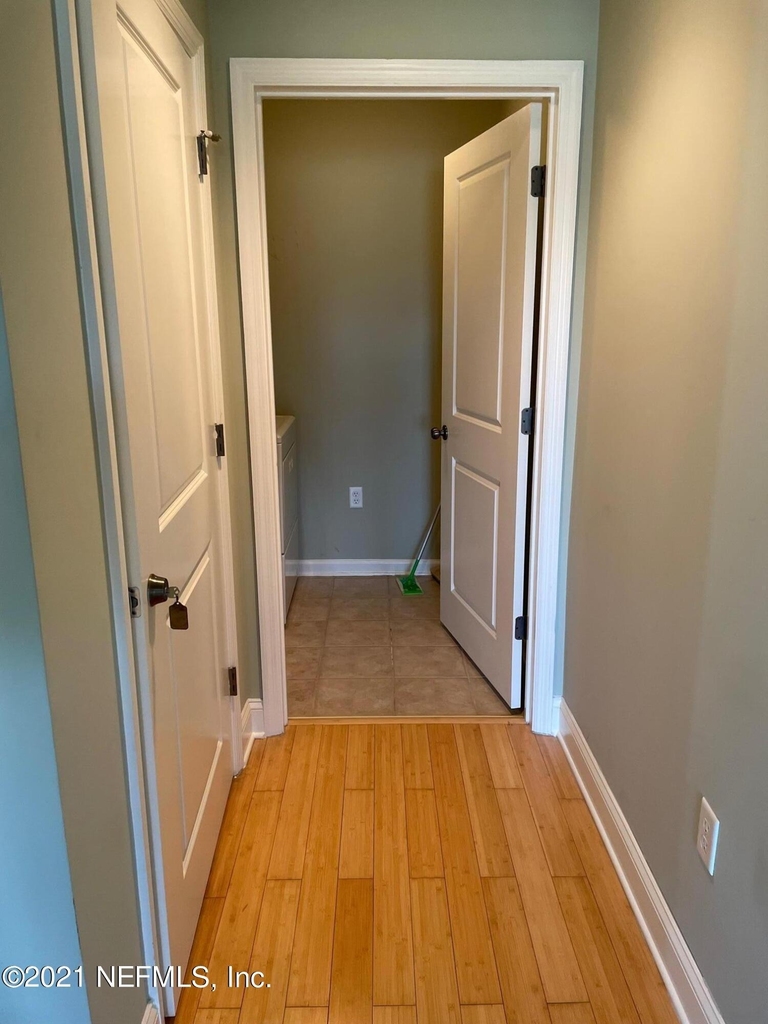 400 E Bay Street - Photo 20
