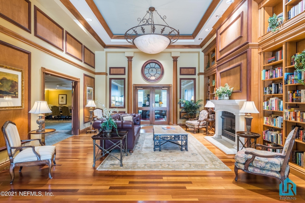 400 E Bay Street - Photo 35
