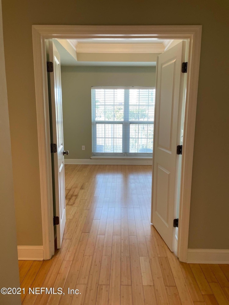 400 E Bay Street - Photo 17