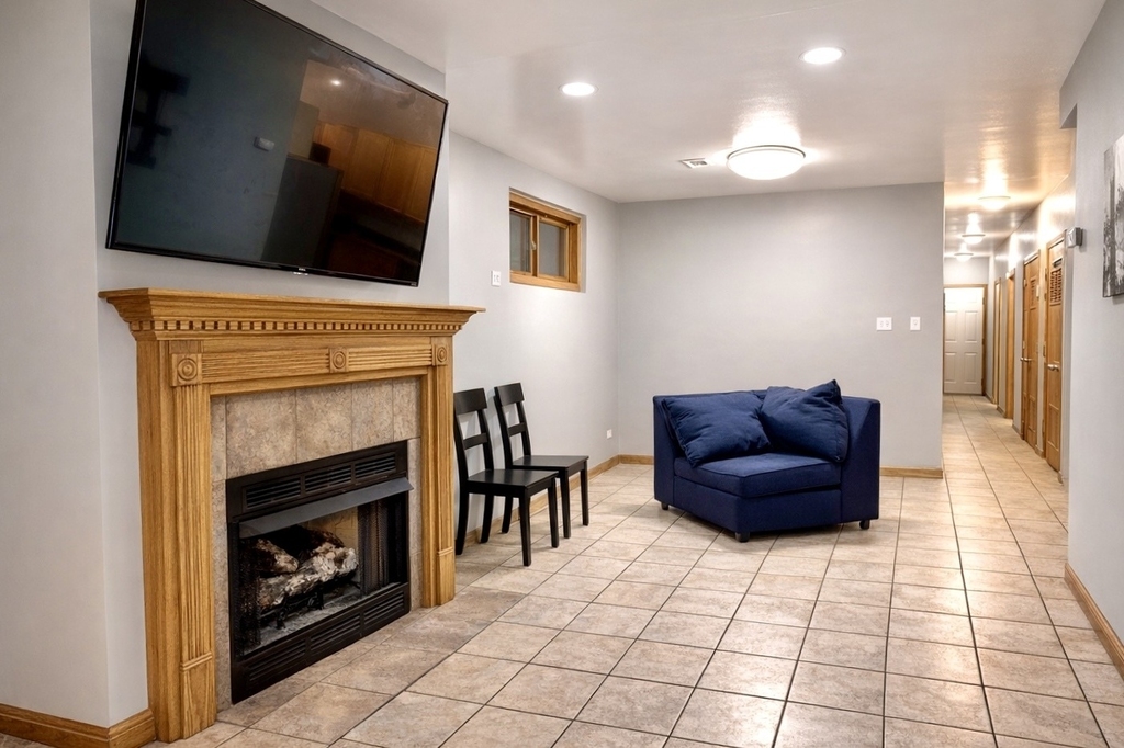 5848 S Prairie Avenue - Photo 1