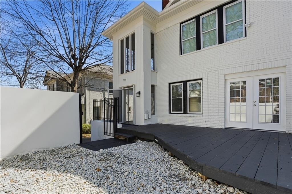 395 8th Street Ne - Photo 29