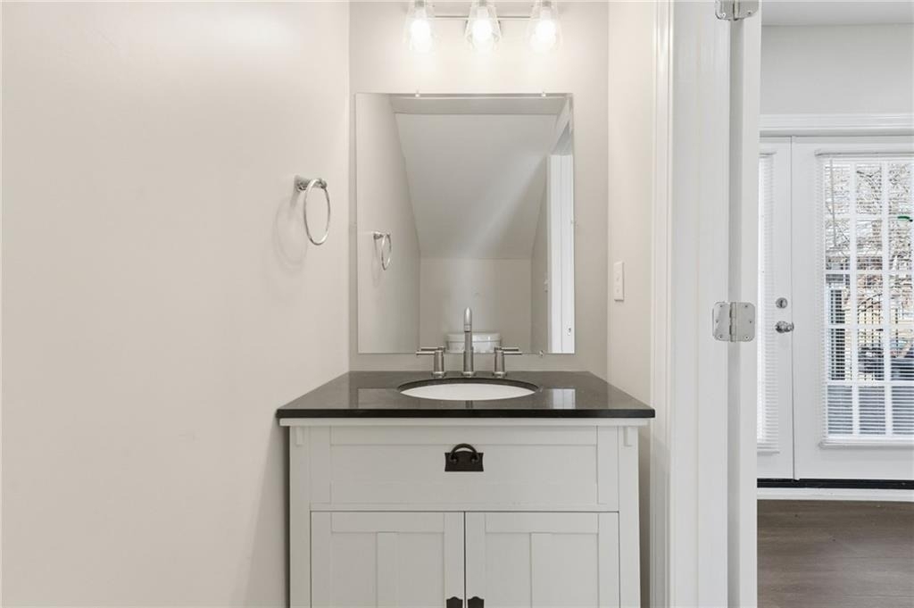 395 8th Street Ne - Photo 20