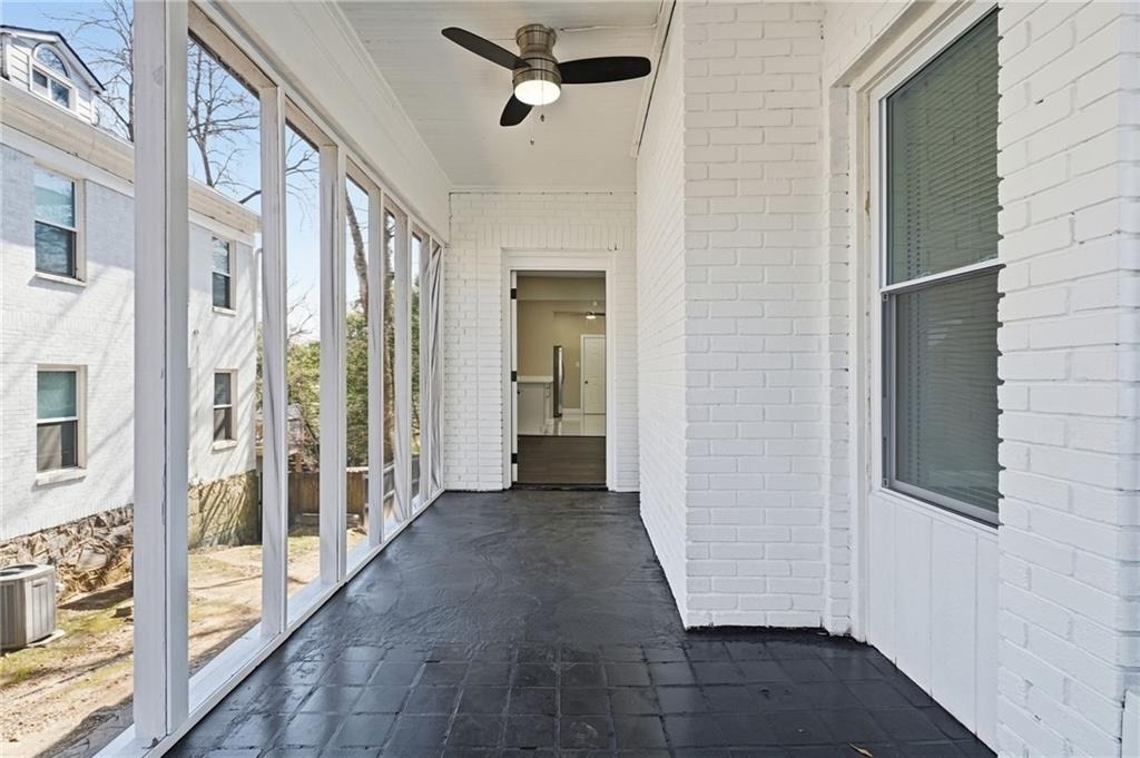 395 8th Street Ne - Photo 1