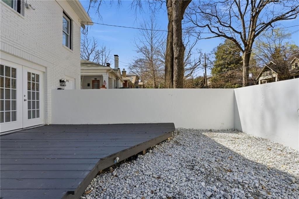 395 8th Street Ne - Photo 28