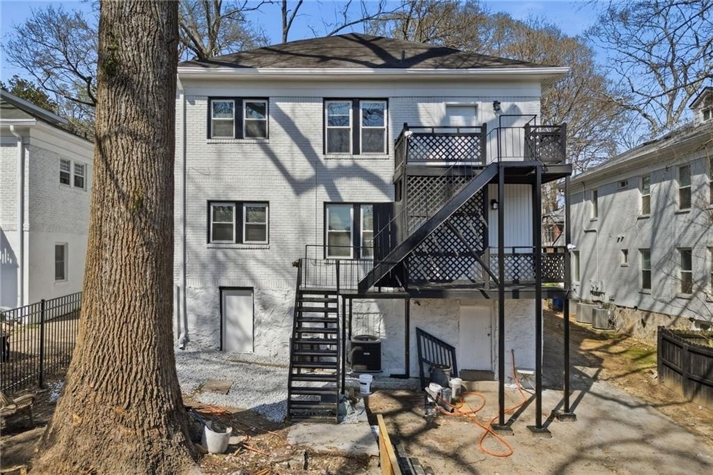 395 8th Street Ne - Photo 23