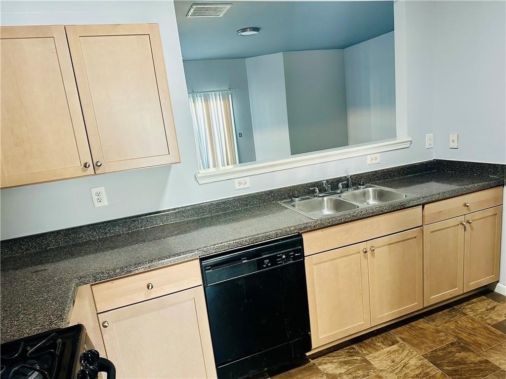 6078 Oak Bend Court - Photo 5