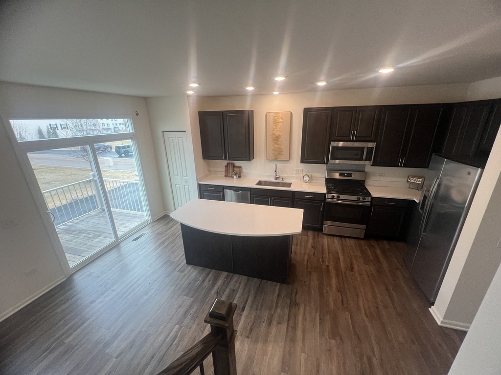 285 Lakeshore Drive - Photo 9