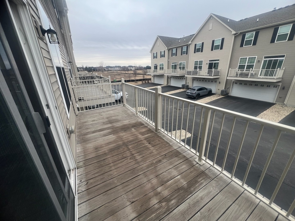 285 Lakeshore Drive - Photo 11