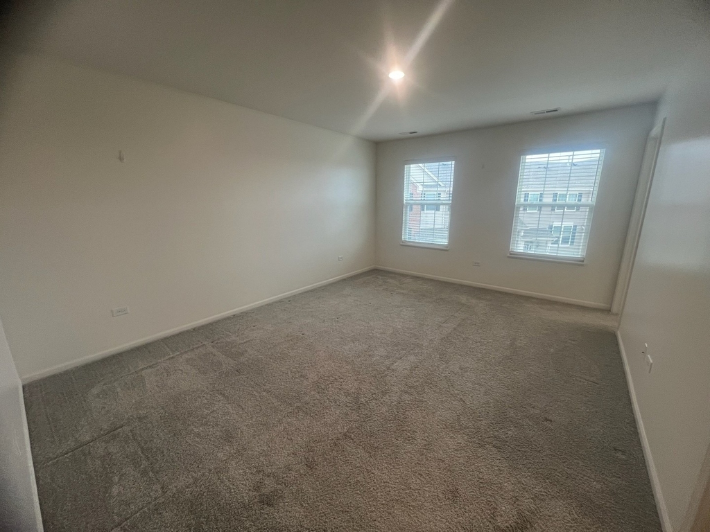 285 Lakeshore Drive - Photo 15