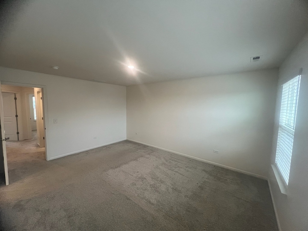 285 Lakeshore Drive - Photo 16