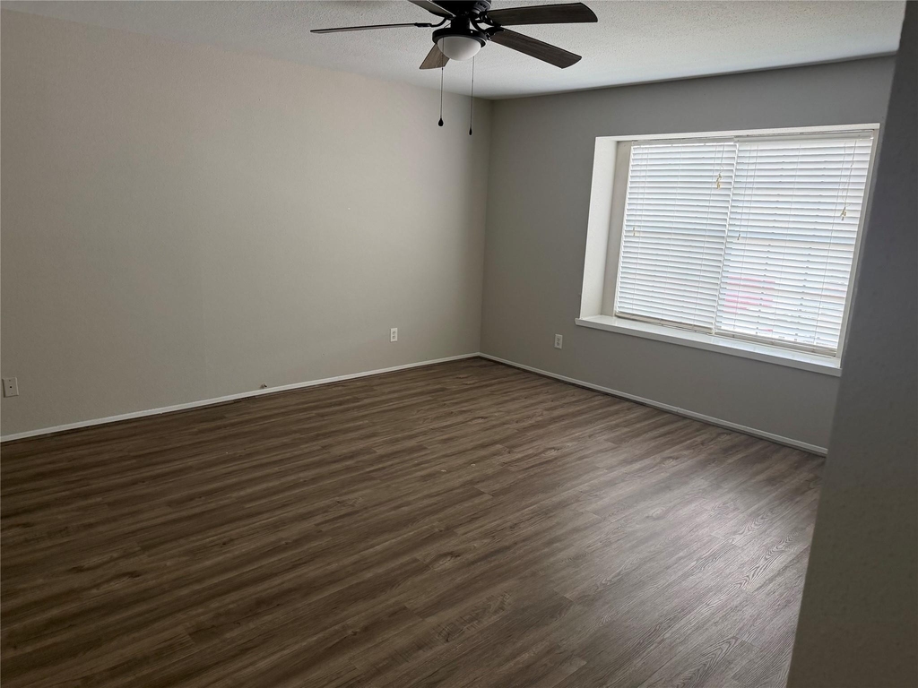 4444 Victory Drive - Photo 8