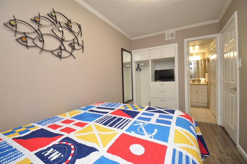 6102 Seawall Boulevard - Photo 23