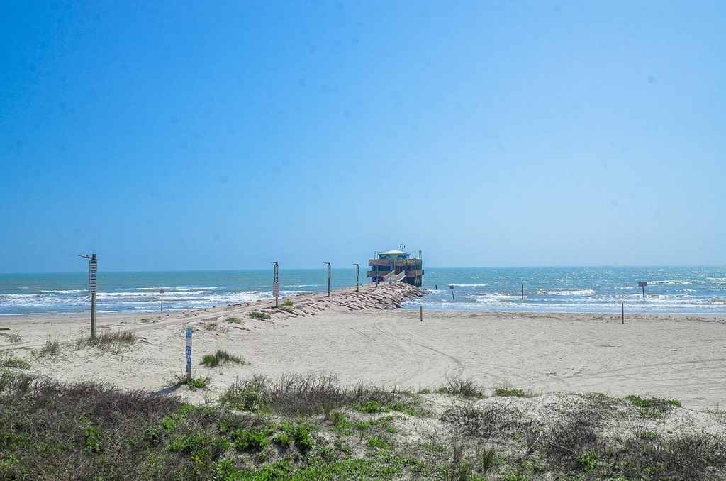 6102 Seawall Boulevard - Photo 5