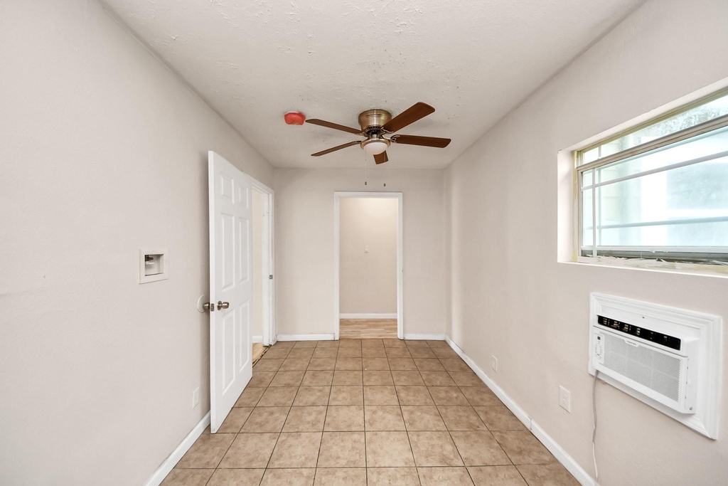10506 Sierra Drive - Photo 10