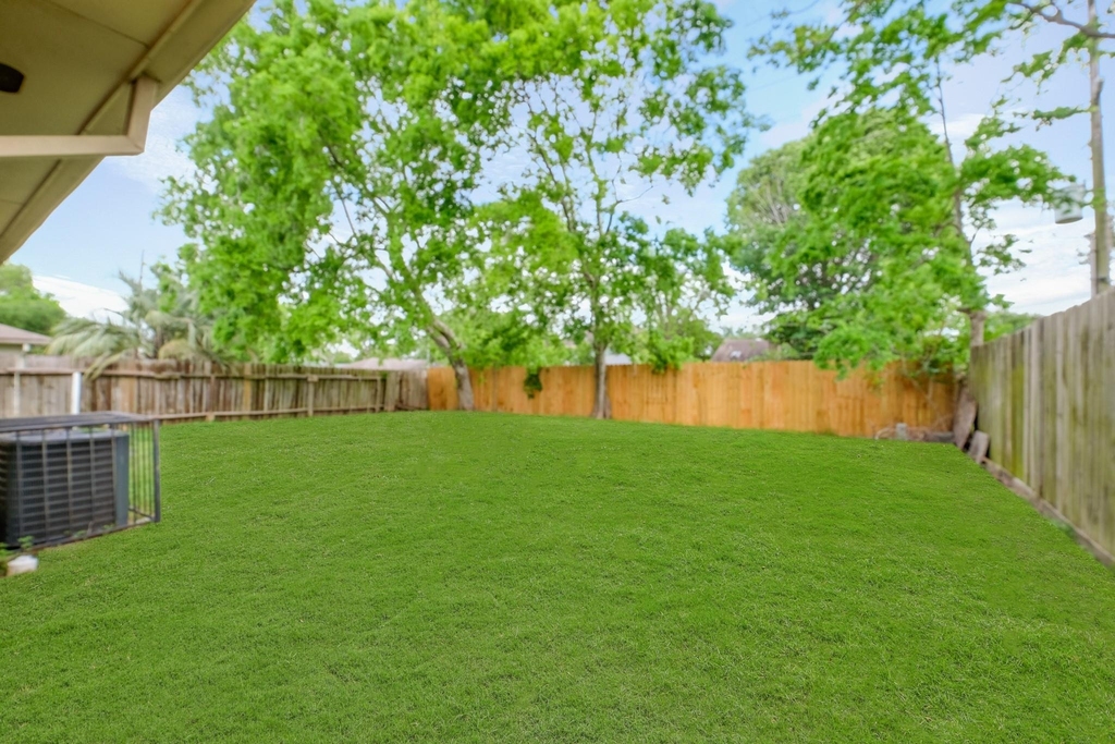 6607 Navidad Road - Photo 10