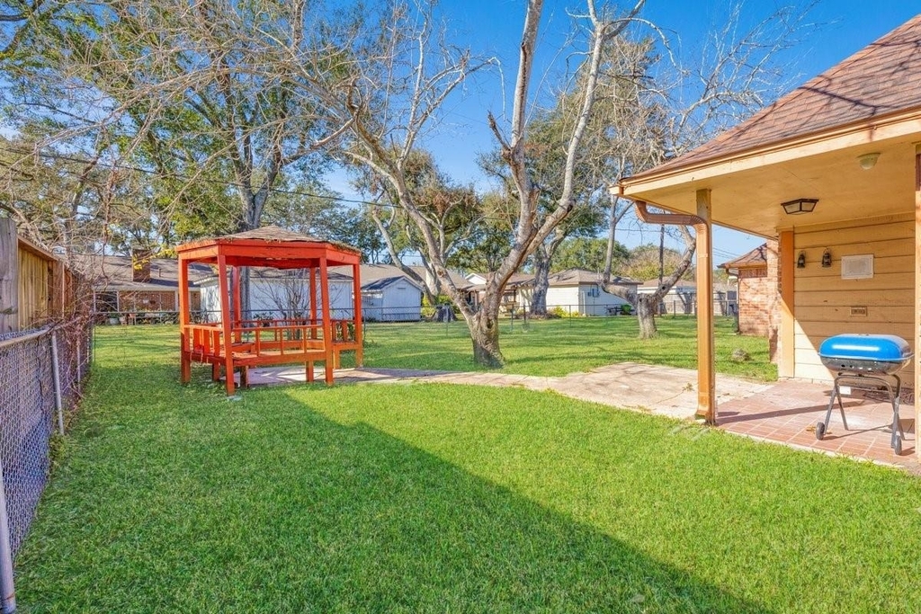 1006 Bolton Drive - Photo 21