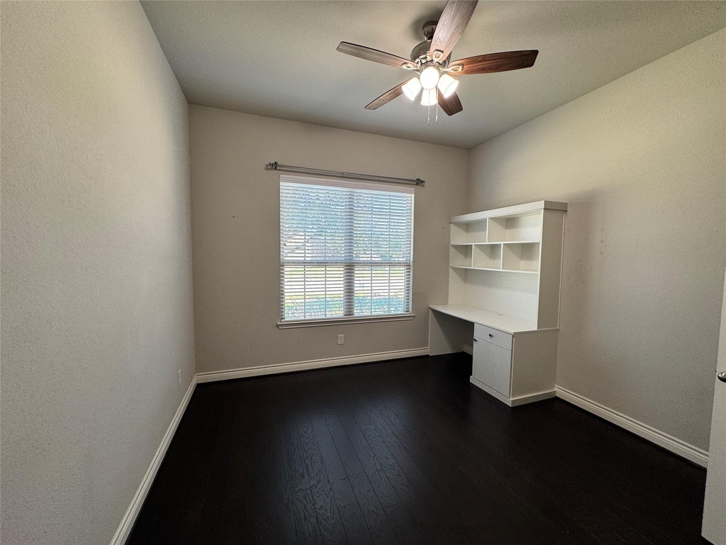 5231 Pickford Grove - Photo 16