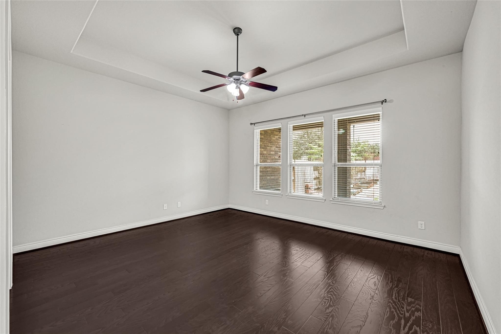 5231 Pickford Grove - Photo 7