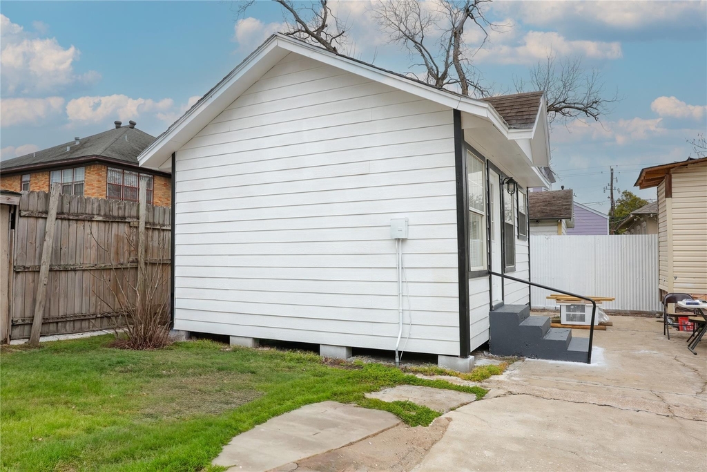 10 Jenkins Street - Photo 1