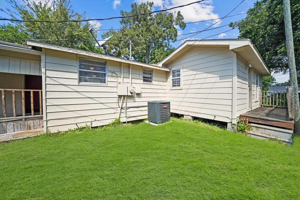 1706 California Street - Photo 0