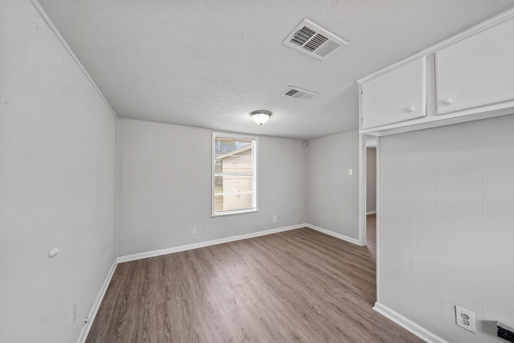 1706 California Street - Photo 6