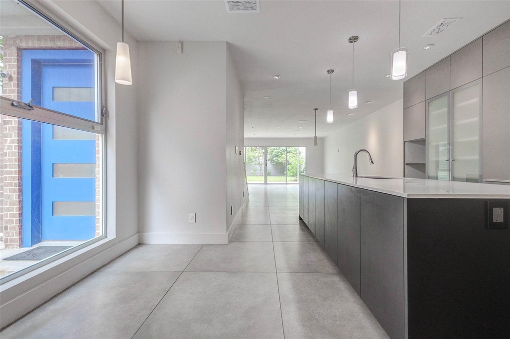 1222 Marconi Street - Photo 9