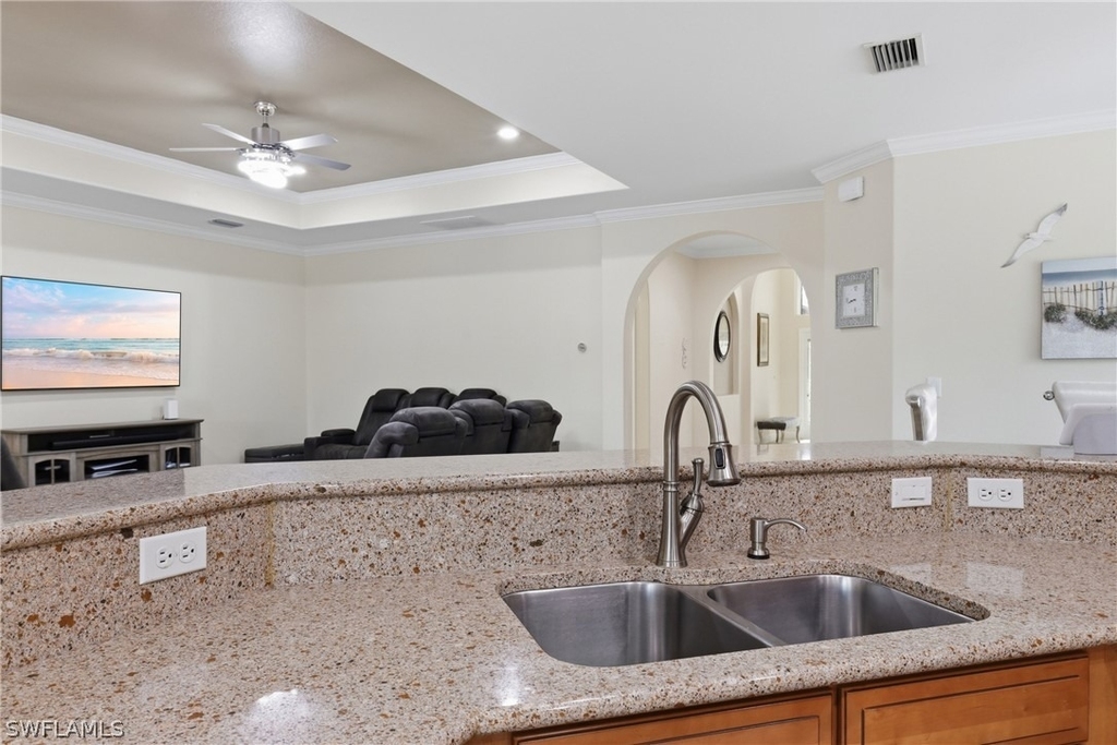 13818 Farnese Drive - Photo 7