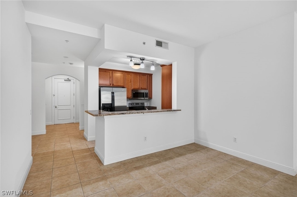 8010 Via Sardinia Way - Photo 4