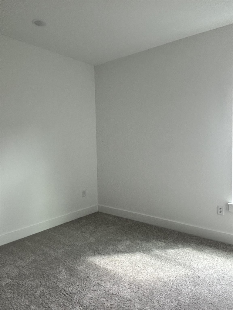 8218 Locksley Road - Photo 7
