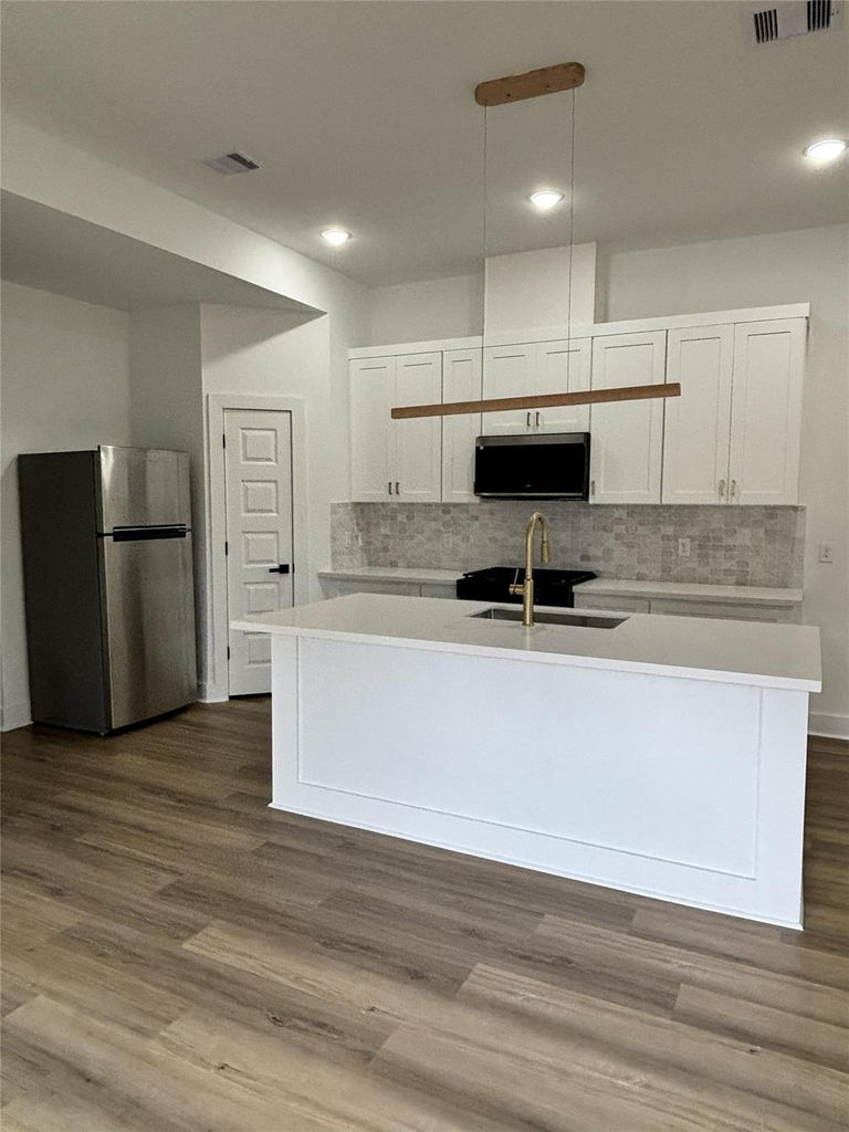8218 Locksley Road - Photo 1