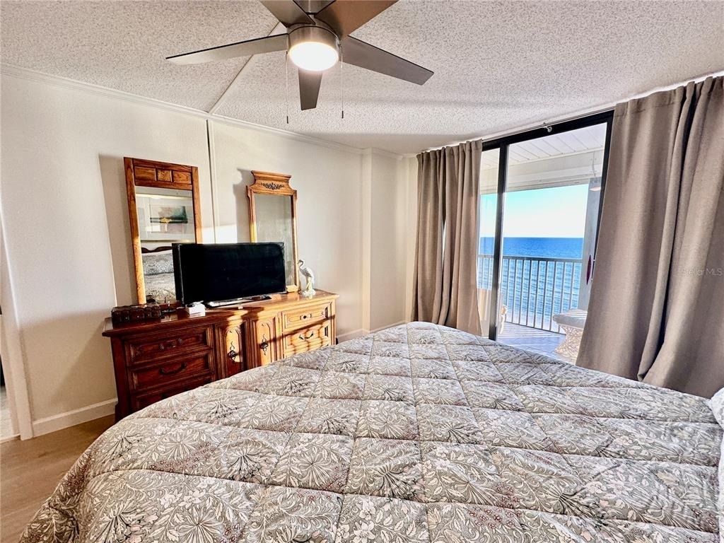 15462 Gulf Boulevard - Photo 16