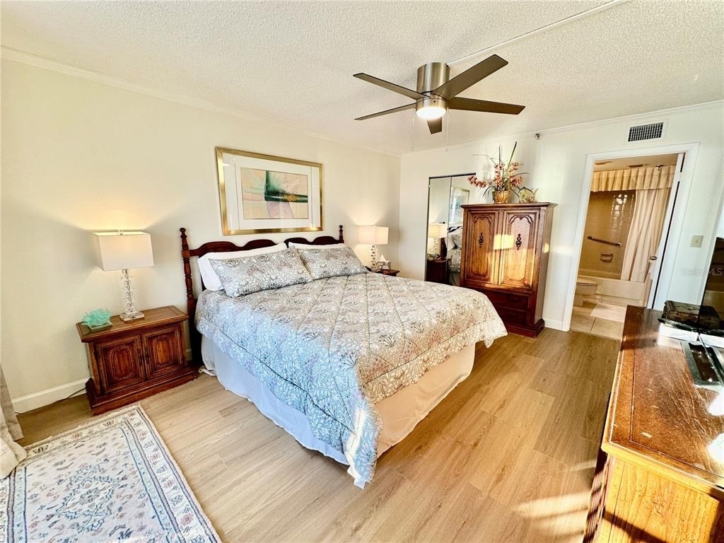 15462 Gulf Boulevard - Photo 12