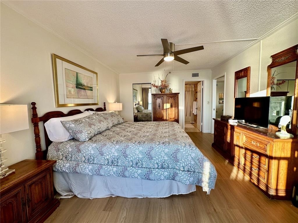 15462 Gulf Boulevard - Photo 11