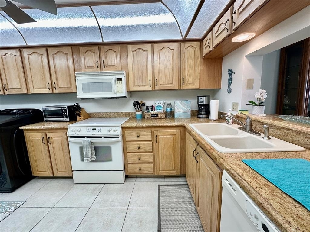 15462 Gulf Boulevard - Photo 52