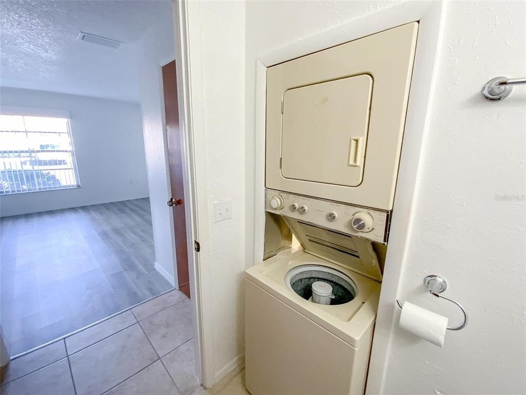 6036 Chesham Drive - Photo 17