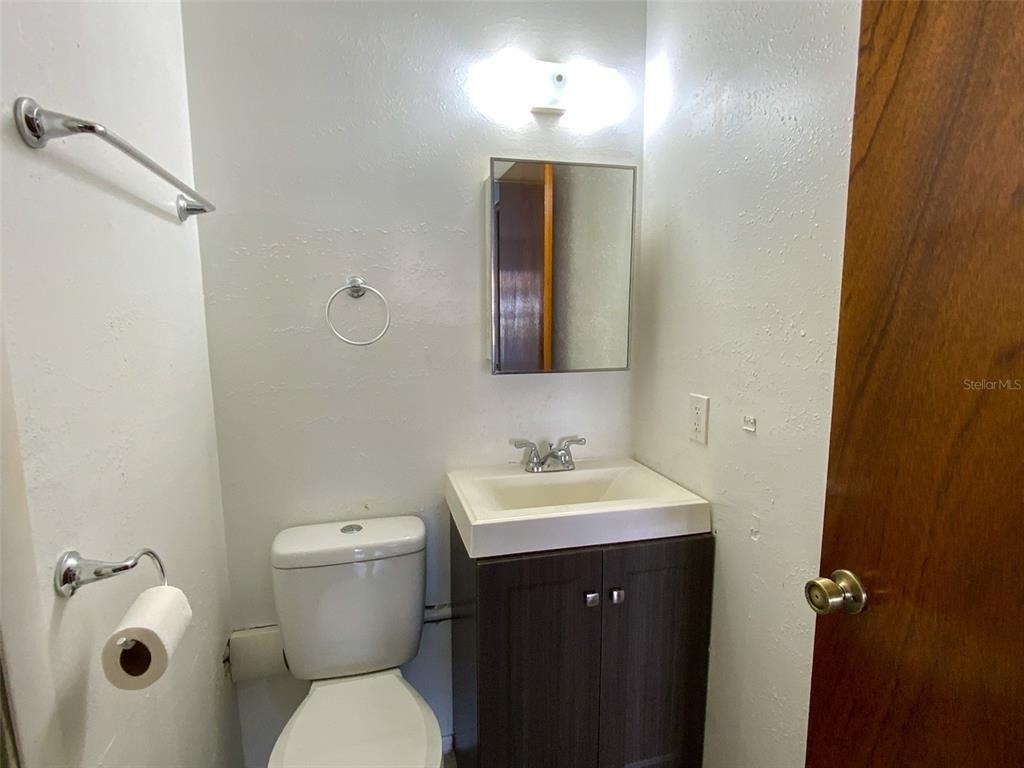 6036 Chesham Drive - Photo 14