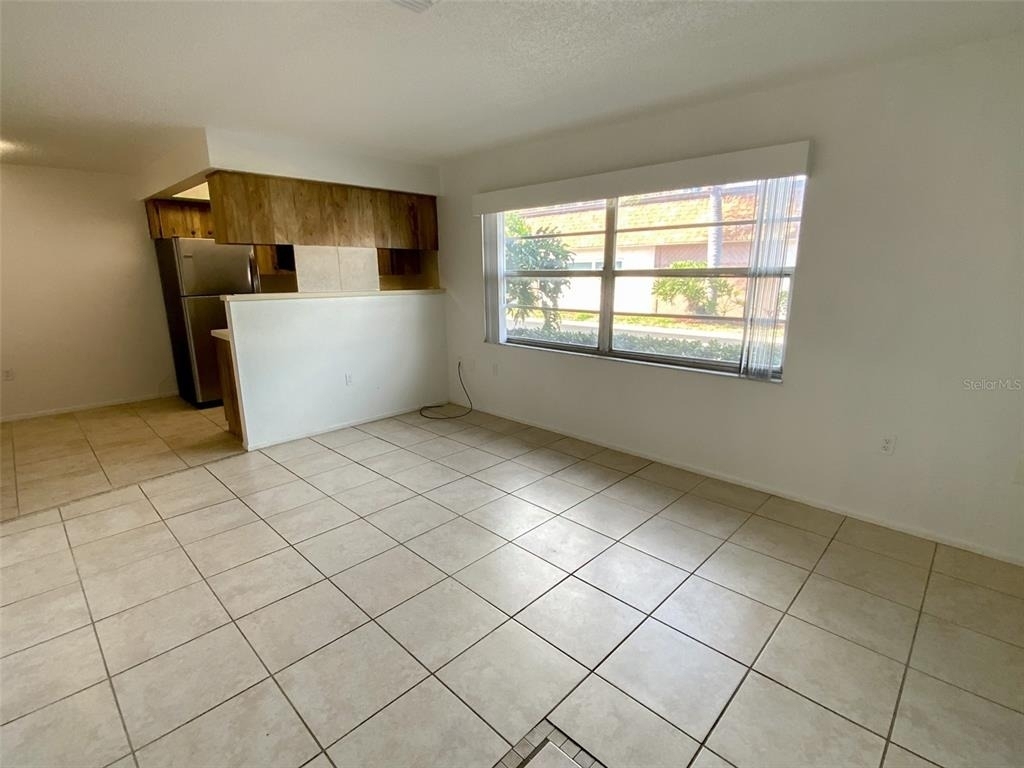6036 Chesham Drive - Photo 5