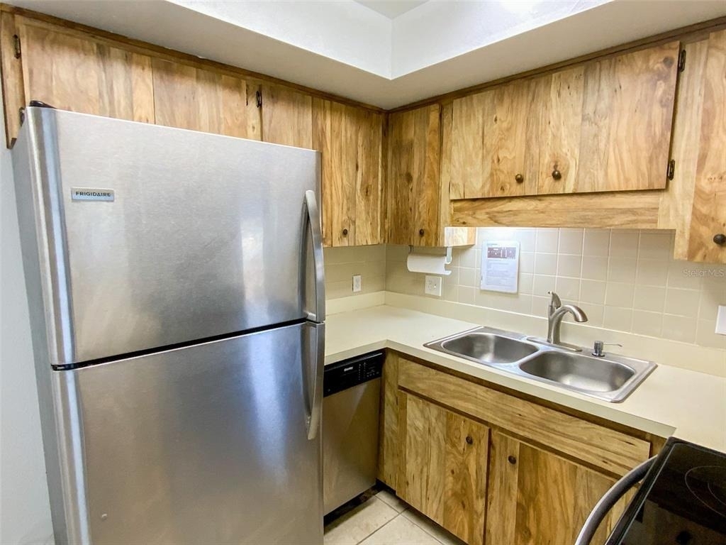 6036 Chesham Drive - Photo 2