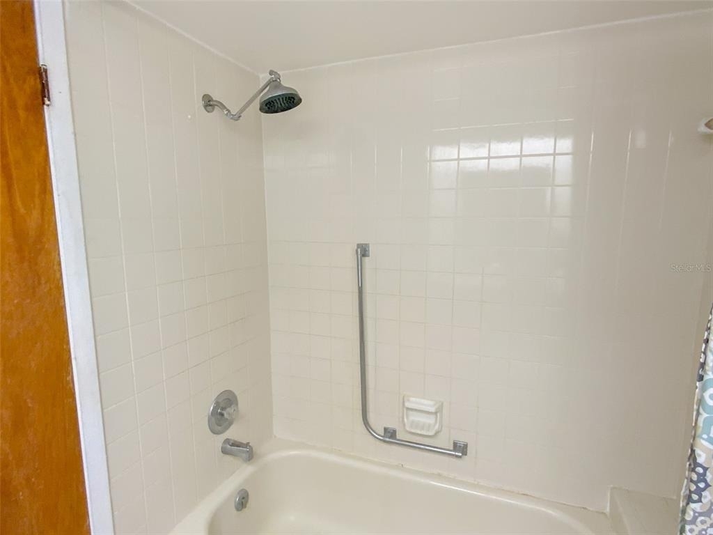 6036 Chesham Drive - Photo 13