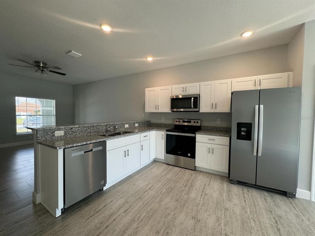 726 Bobcat Court - Photo 4