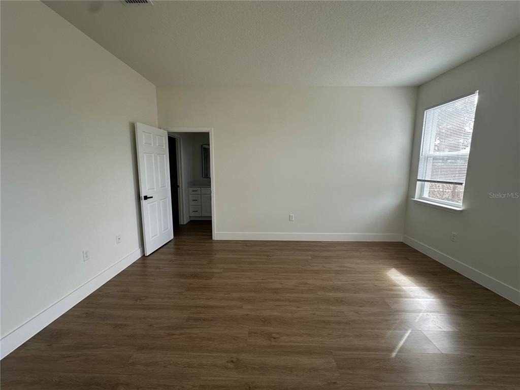 1323 E Derby Drive - Photo 8