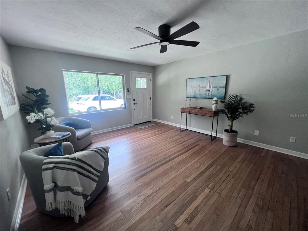 3857 W University Avenue - Photo 9