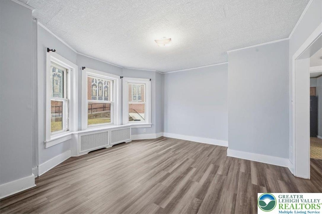 1229 Main Street - Photo 8