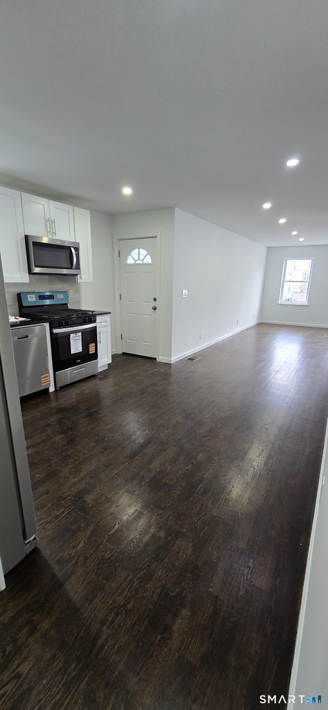 438 Park Street - Photo 3